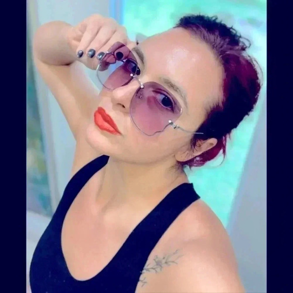 NWOT Fashion Sunglasses, Rimless. Metal and rhinestone detailing - Picture 1 of 6